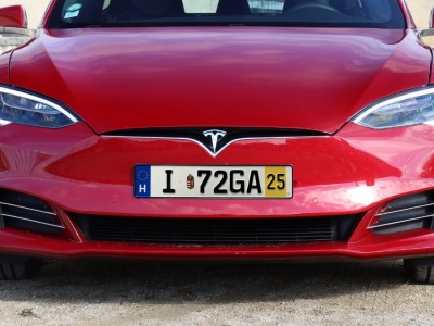 Tablice rejestracyjne na wynajem. Auto nie ma papierów, a ty jedziesz