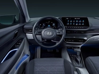 Z manualem droższy, z automatem tańszy. Tak wygląda porównanie cen małego SUV-a Hyundaia z Volkswagenem T-Crossem