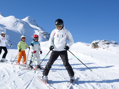Najtańsze kurorty w polskich górach. Tam nie wydasz fortuny na ferie, a zimą jest pięknie