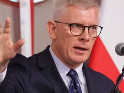 Co zniknęło z raportu komisji Cenckiewicza? Ujawniamy, co zmieniono w dokumencie z BBN