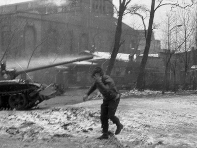 Kalendarium historyczne: 16 grudnia 1981 – pacyfikacja KWK „Wujek”