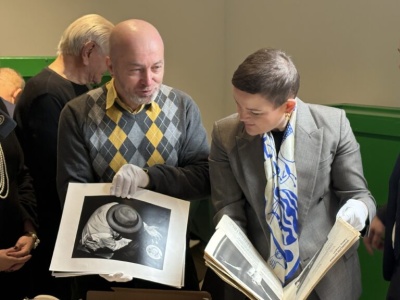 Wyjątkowe dary dla łódzkiego Muzeum Sztuki. Dzieła znanego szkockiego artysty