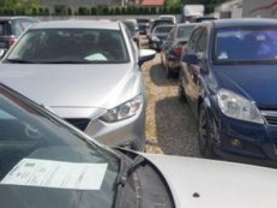 Resort ujawnił dane. Ponad 57 mln zł z przepadku pojazdów lub ich równowartości