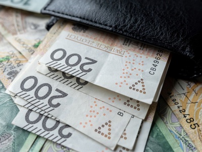 Waloryzacja świadczenia dla konkretnej grupy seniorów. Niemal 6 tys. zł 