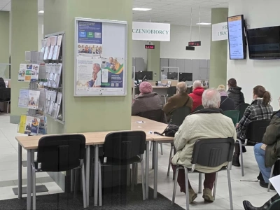 Koniec wielogodzinnego czekania? ZUS stawia na wizyty rezerwowane