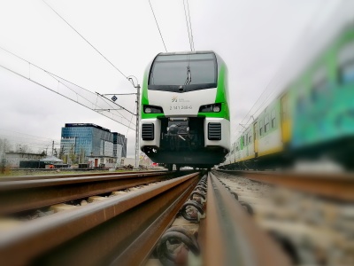 Nowe Flirty w Kolejach Mazowieckich. Największa flota w Polsce coraz bliżej