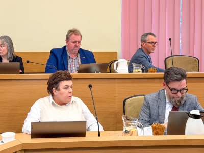 Polowy i Fita powiedzieli STOP. Zmiany w oświacie wstrzymane, sesja bez kworum