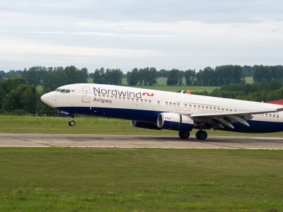 Chwile grozy na lotnisku w Rosji. Pilot przerwał start samolotu