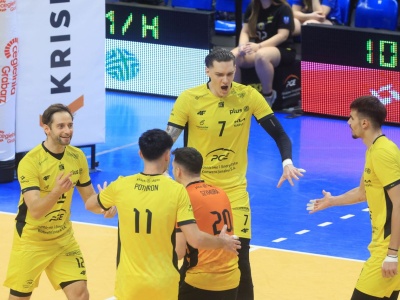 Sił wystarczyło na dwa sety. Faworyt pokazał klasę