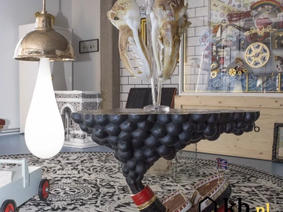 Kolorowy maksymalizm: Odkryj nowy styl, który odmieni twoje wnętrza!