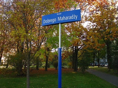 Indyjski władca który dał dom polskim dzieciom – ślad na mapie Warszawy