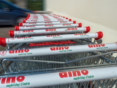 Nie tylko sklepy. Oto zaplecze, na którym opiera się Dino w Polsce