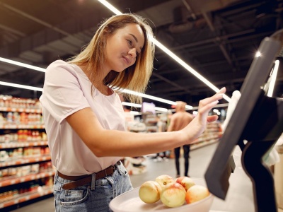 Zarobki w Lidlu, Aldi i Kauflandzie w 2026 r. Są oficjalne dane z marketów