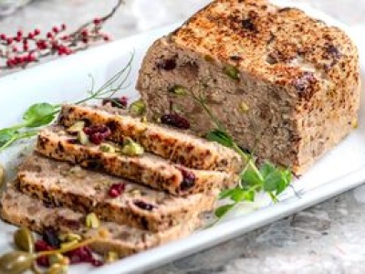 Każdy będzie chciał go spróbować. Do masy na pasztet dodaj 2 wyjątkowe składniki