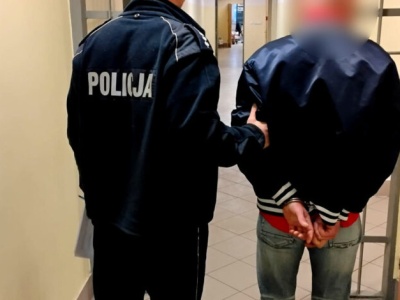 Włamał się do piwnicy i ukradł sprzęt AGD oraz… nalewki. Grozi mi 15 lat więzienia