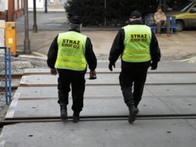 Szukają rąk do pracy. Zarobki do 20 tys. zł miesięcznie