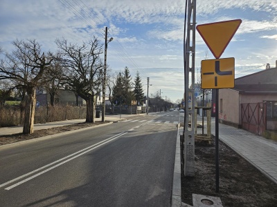 Koniec remontu Tuszyńskiej. Nowa jezdnia, chodniki i zieleń