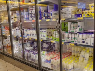 Ceny masła od 10 zł do 3 zł w ciągu roku. Ekonomista tłumaczy pęknięcie „maślanej bańki”