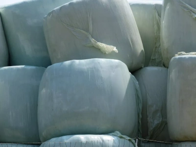 Brak programów wsparcia na utylizację odpadów rolniczych staje się coraz większym problemem dla rolników