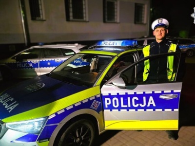 Policjant po służbie przerwał niebezpieczną jazdę. Nietrzeźwy kierowca bez uprawnień zatrzymany w Zawadach