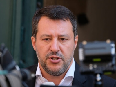 Niewpuszczenie migrantów to nie przestępstwo. Salvini uniewinniony przez sąd