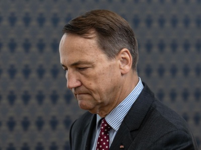 Sikorski zobaczył najnowszy sondaż partyjny i nie wytrzymał! Zareagował. Wystarczyły…