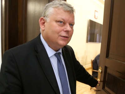 Marek Suski pomylił Sejm z oborą? Szalenie nieeleganckie zachowanie, szkoda gadać [W…