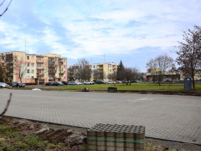W Zduńskiej Woli przybywa miejsc parkingowych