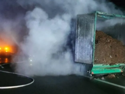 Pożar naczepy na drodze ekspresowej S5 – trzygodzinna akcja służb