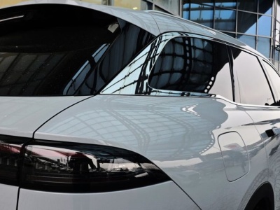 Wielki SUV PHEV bierze na celownik Omodę 9. Ma 428 KM, niższą cenę i przestronniejsze wnętrze