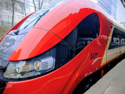 Pierwszy odnowiony pociąg SKM typu Elf wrócił