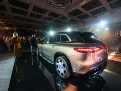 Konsolidacja w leasingu flot: Arval rozmawia o zakupie Athlon od Mercedes-Benz