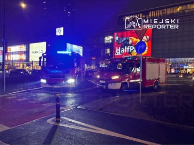 Zadymienie w metrze. Ewakuowano stacje. Interweniowała straż pożarna