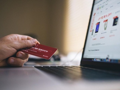 Robisz taki przelew, lepiej uważaj. Skarbówka i bank natychmiast się zainteresują