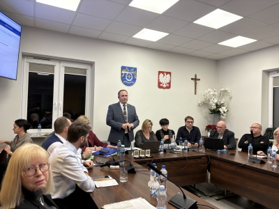 Centrum Bezpieczeństwa zamiast szkoły podstawowej w Wiączyniu Dolnym. Mieszkańcy protestują