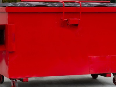 Przed świętami uchronią od 5 tys. zł kary. Czerwone kontenery już na ulicach