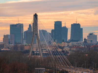 Amerykańskie firmy inwestują w Polsce coraz więcej. Nie zamierzają nas porzucać