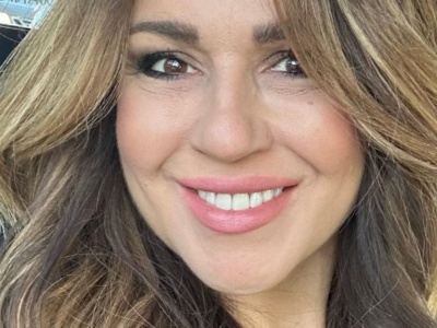 Szukasz spódnicy na Wigilię? Beata Tadla wybrała model, który pasuje każdej sylwetce