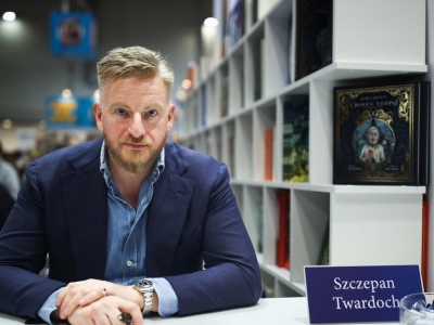 Oto pięć najlepszych polskich książek 2025 r. Nie brakuje zaskoczeń