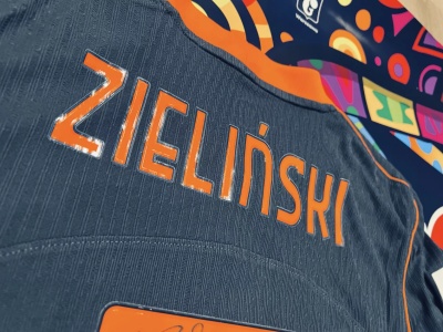 Ząbkowice Śląskie. Koszulka Zielińskiego za 6 tysięcy