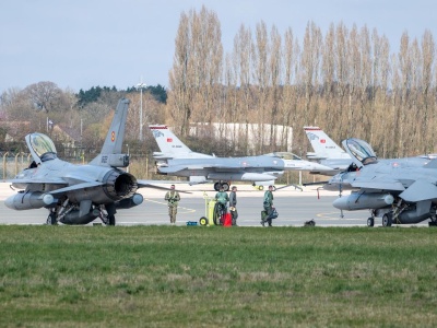 Tureckie samoloty też będa bronić nieba Europy przed kremlowskimi prowokacjami