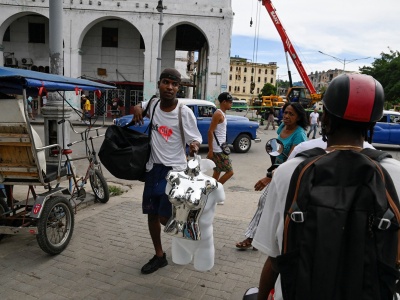 USA naciskają. Ile może jeszcze przetrwać czerwony reżim na Kubie