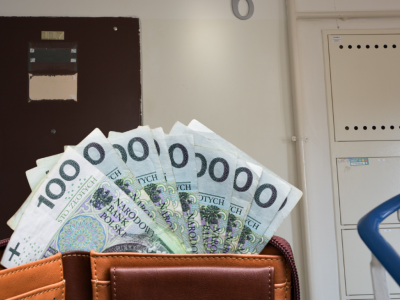 Pieniądze na mieszkanie dla dziecka? Ten przelew może rolnika drogo kosztować