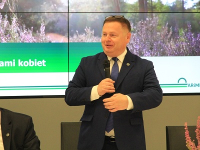 Dopłaty bezpośrednie wcześniej. ARiMR zapowiada wypłaty nawet 2 miesiące szybciej