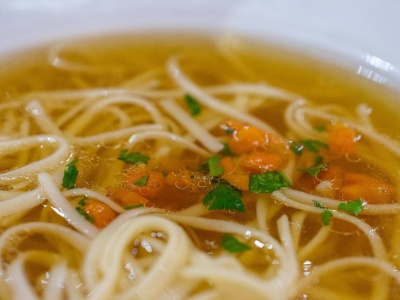 Rosół w piątek na stole. Sprawdzamy, co mówi tradycja postu