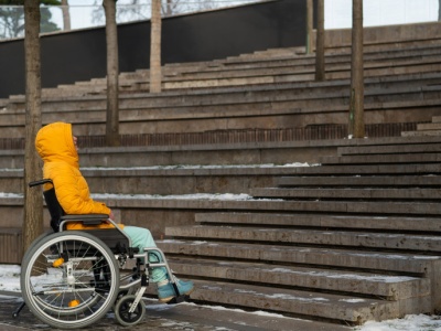 Bariery dla osób niepełnosprawnych wciąż aktualne. RPO reaguje ws. zakończenia Programu Dostępność Plus