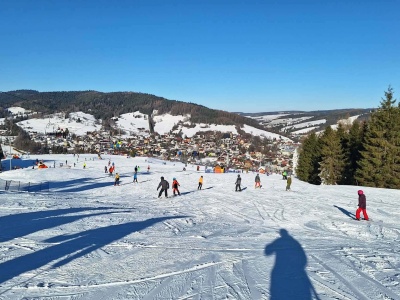 Od poniedziałku rusza pierwsza tura ferii zimowych. Uczniowie z Małopolski muszą jeszcze poczekać