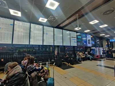 Nagrania na Dworcu Autobusowym MDA. Apel do pasażerów o ostrożność