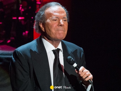 Julio Iglesias z zarzutami o handel ludźmi i molestowanie. Opublikował oświadczenie