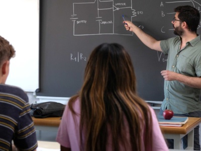 Kurator oświaty ostrzega przed rankingami szkół. Mogą wyrządzić więcej szkód niż pożytku